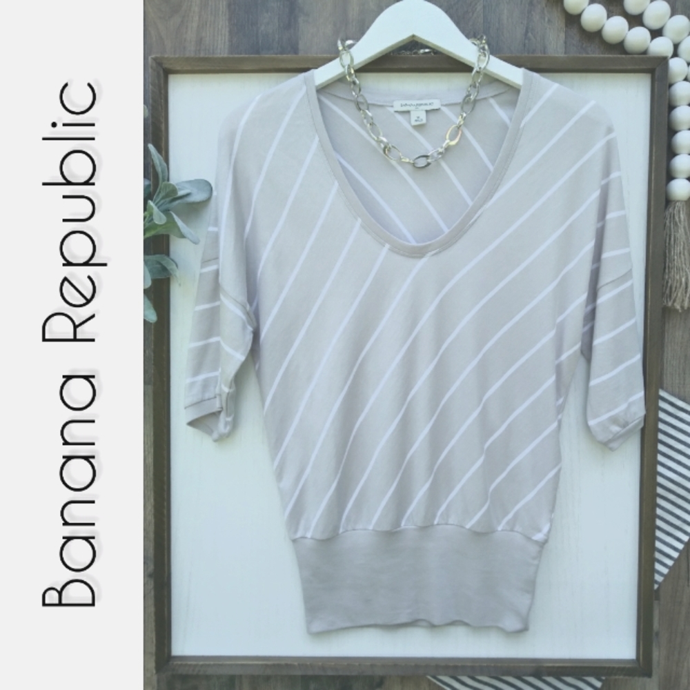 Banana Republic size xs super cute shirt - Picture 1 of 6